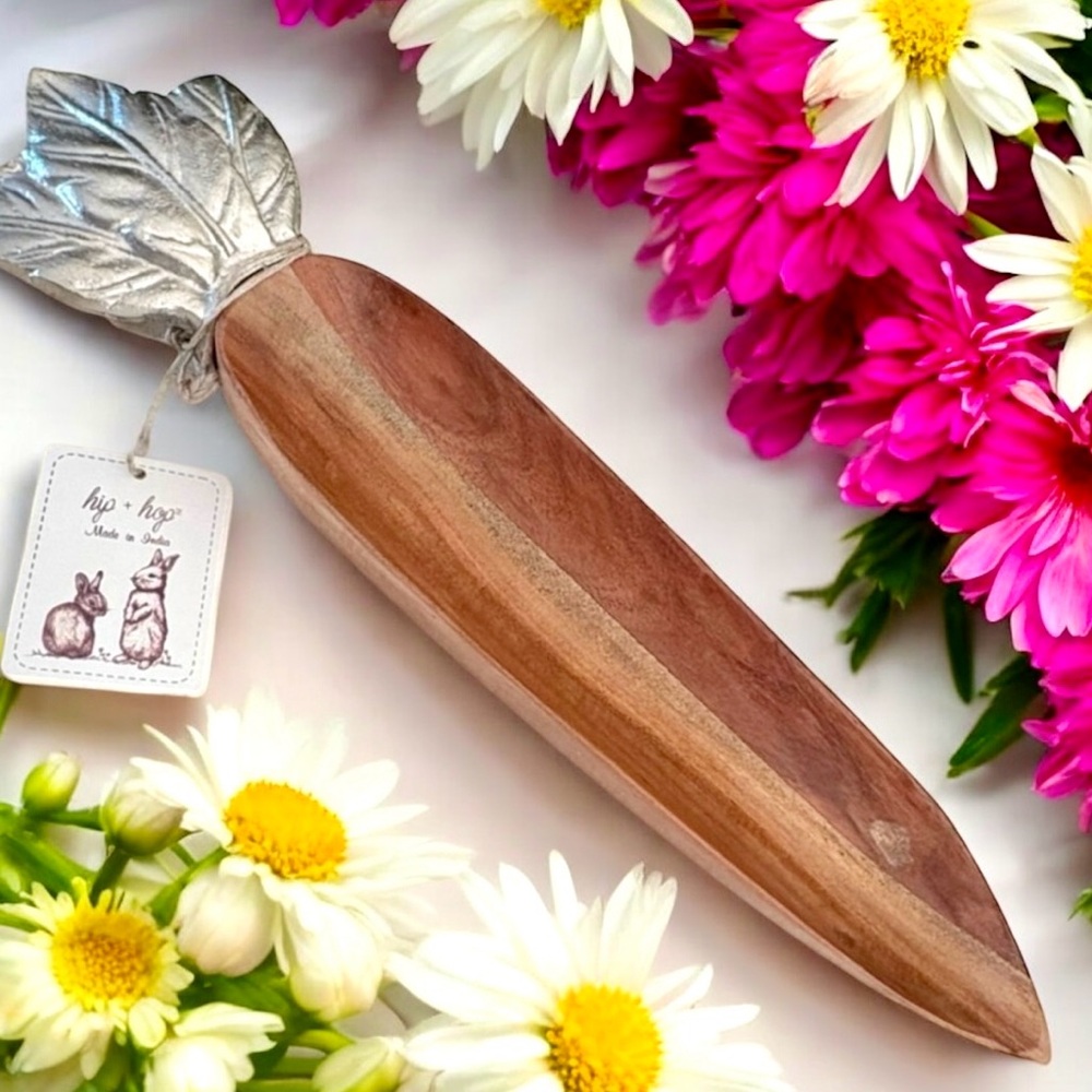 🥕HOST PICK🥕 Wood and Metal Decorative Carrot Bowl